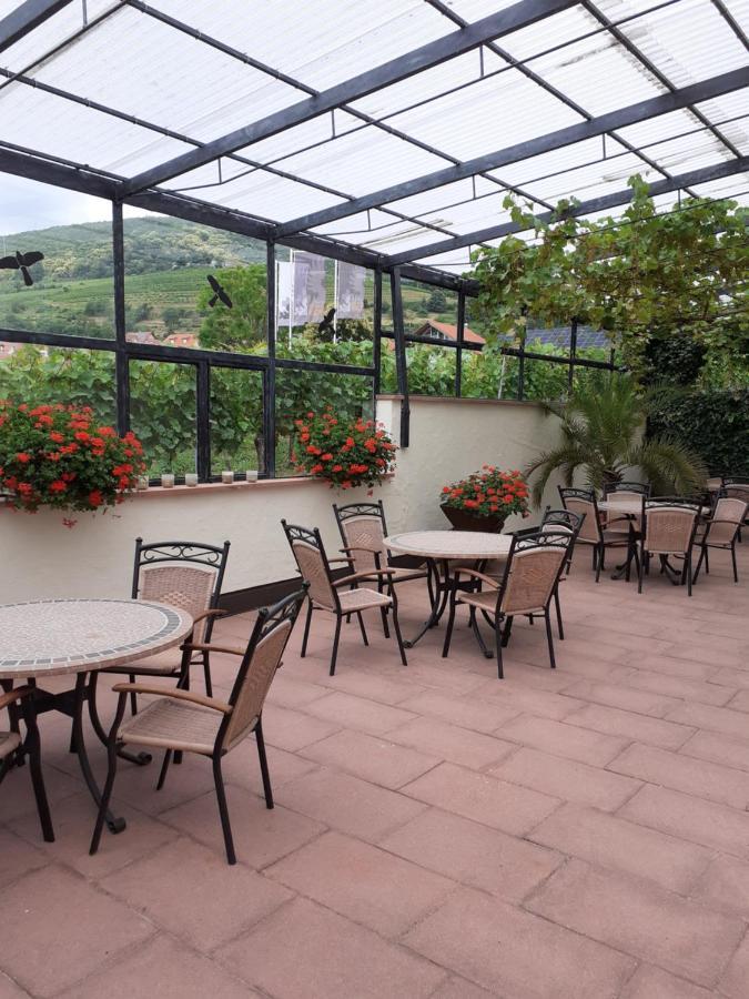 Das Landhotel Weingut Gernert Sankt Martin Esterno foto