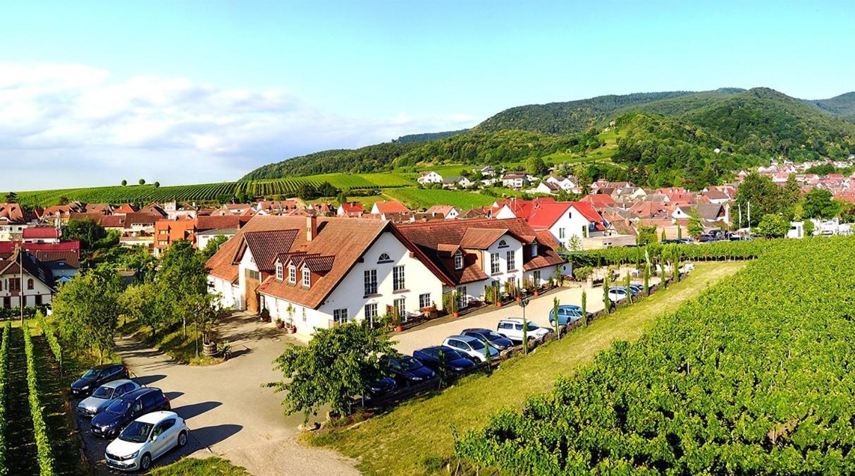 Das Landhotel Weingut Gernert Sankt Martin Esterno foto