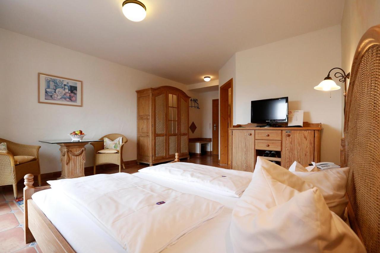 Das Landhotel Weingut Gernert Sankt Martin Esterno foto